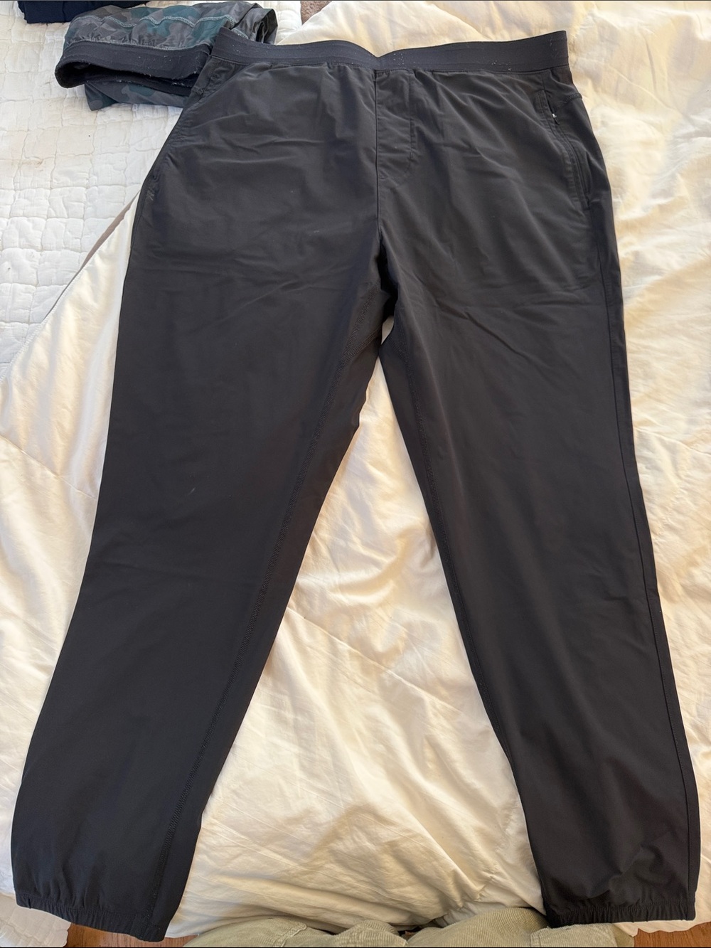 RHONE Black Men's Jogger Pants